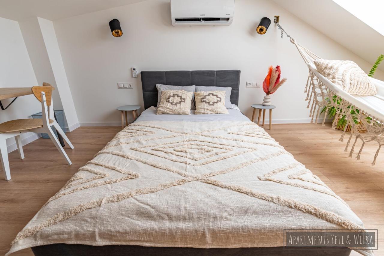 Apartamenty Yeti & Wilka W Centrum Chorzowa: Wilk Kültér fotó